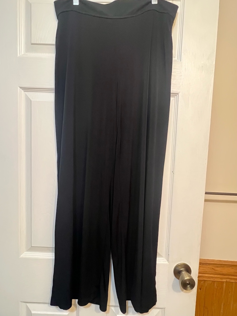 Black Wide-Leg Women's Pants